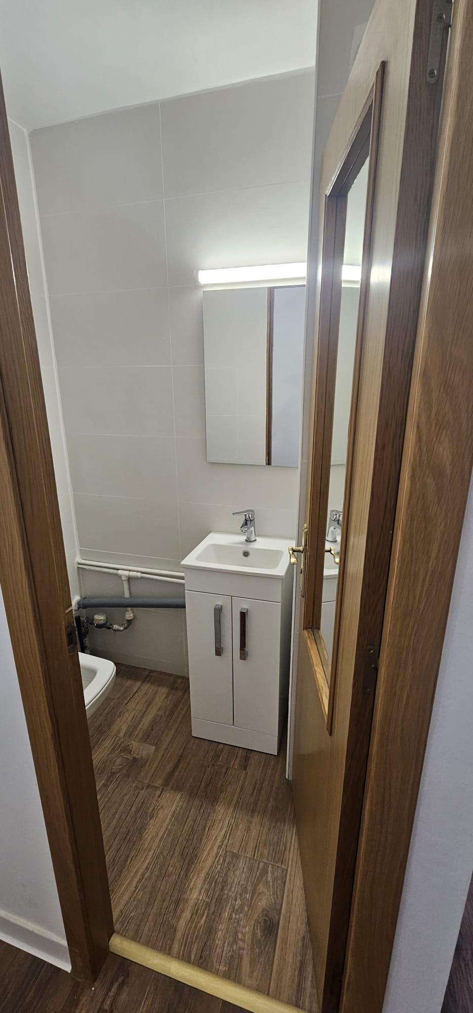 Apartament 3 camere de vânzare în Iaşi, Iaşi — imagine 3